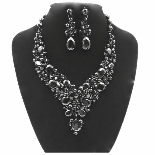 Black Casting Rhinestone Necklace Set